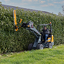 G1500 met heggenschaar 2